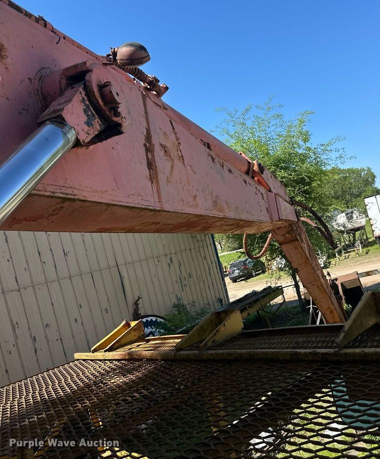 image for item EB2558 1971 Koehring 1066 excavator