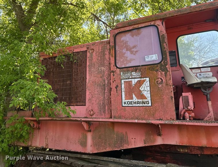 image for item EB2558 1971 Koehring 1066 excavator
