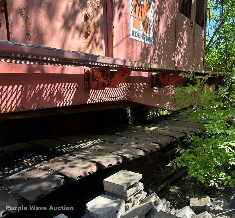 image for item EB2558 1971 Koehring 1066 excavator