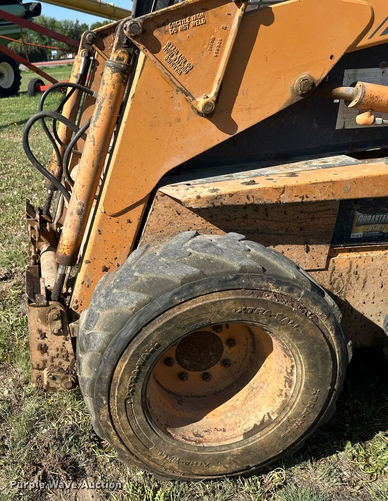 image for item EB2569 2000 Case  1845C  skid steer loader