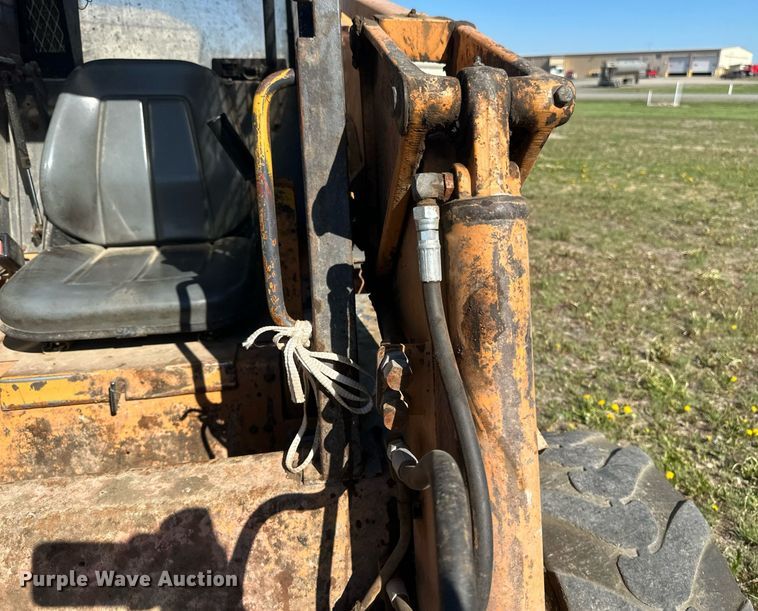 image for item EB2569 2000 Case  1845C  skid steer loader