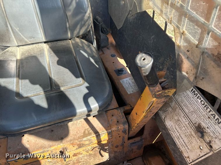 image for item EB2569 2000 Case  1845C  skid steer loader