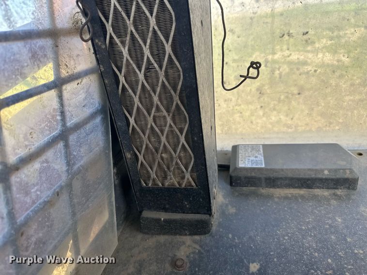 image for item EB2569 2000 Case  1845C  skid steer loader