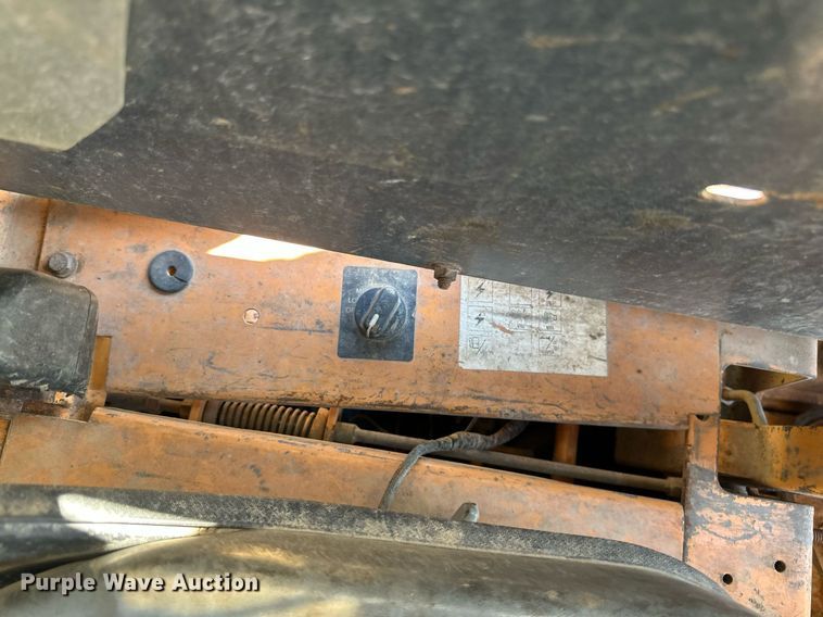 image for item EB2569 2000 Case  1845C  skid steer loader