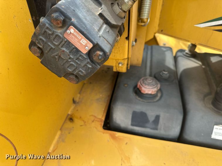 image for item EB2576 2010 Vermeer BC600XL wood chipper