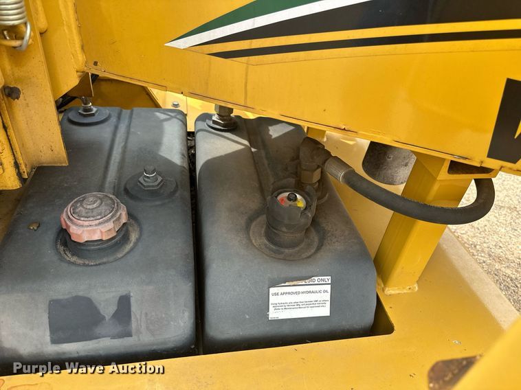 image for item EB2576 2010 Vermeer BC600XL wood chipper