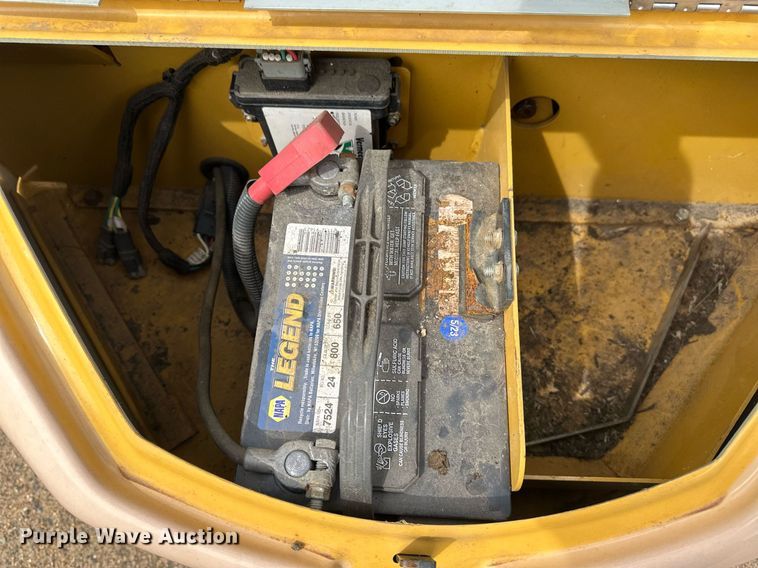 image for item EB2576 2010 Vermeer BC600XL wood chipper