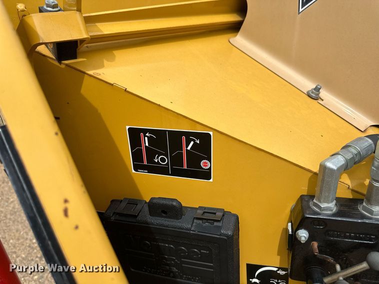 image for item EB2576 2010 Vermeer BC600XL wood chipper