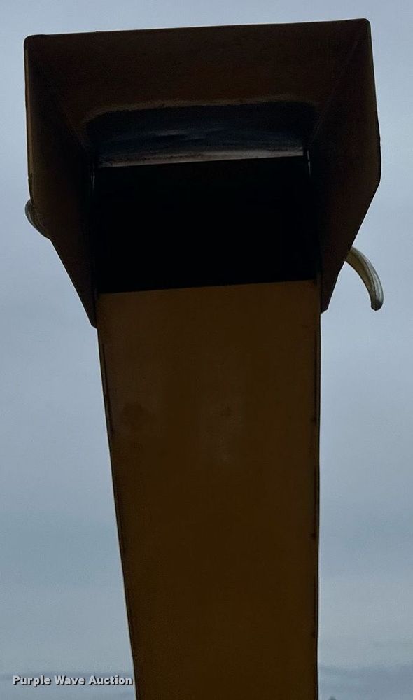 image for item EB2576 2010 Vermeer BC600XL wood chipper