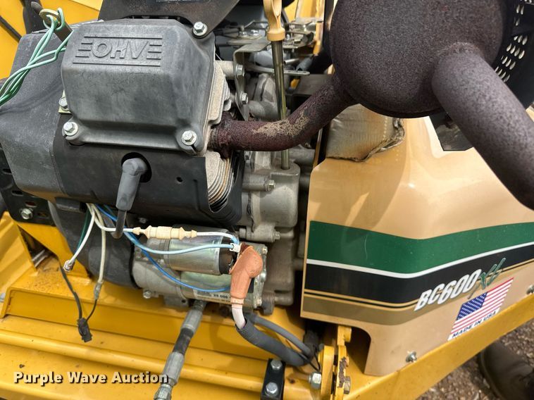 image for item EB2576 2010 Vermeer BC600XL wood chipper