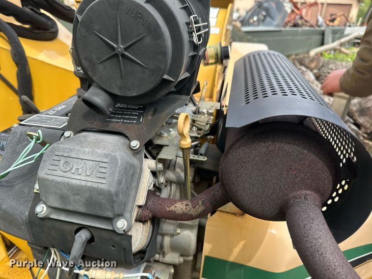 image for item EB2576 2010 Vermeer BC600XL wood chipper