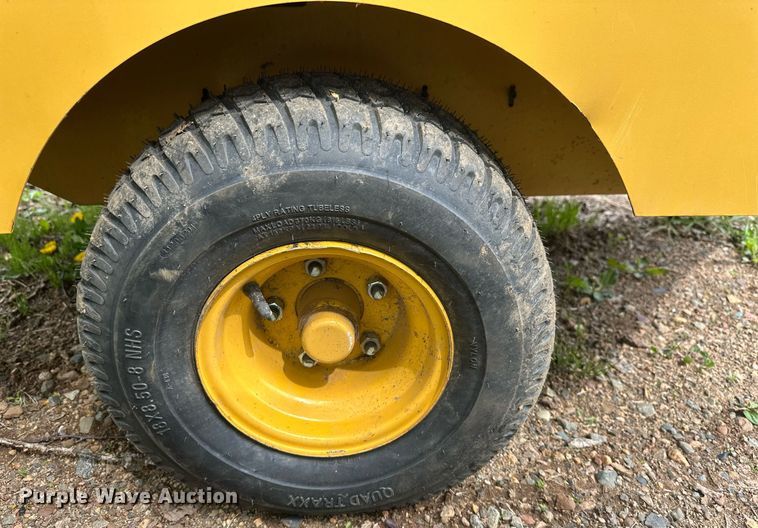 image for item EB2576 2010 Vermeer BC600XL wood chipper