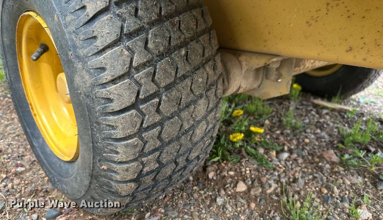 image for item EB2576 2010 Vermeer BC600XL wood chipper