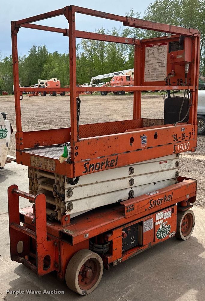 image for item EB2579 2007 Snorkel S1930 scissor lift