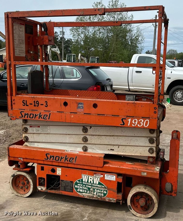 image for item EB2579 2007 Snorkel S1930 scissor lift
