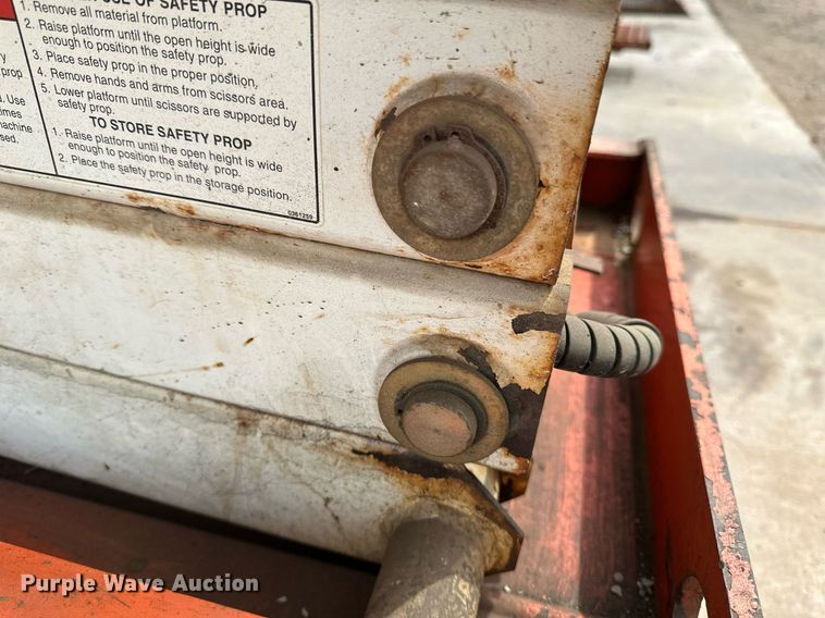 image for item EB2579 2007 Snorkel S1930 scissor lift