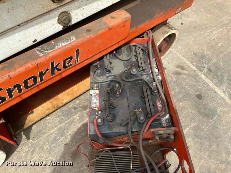 image for item EB2579 2007 Snorkel S1930 scissor lift