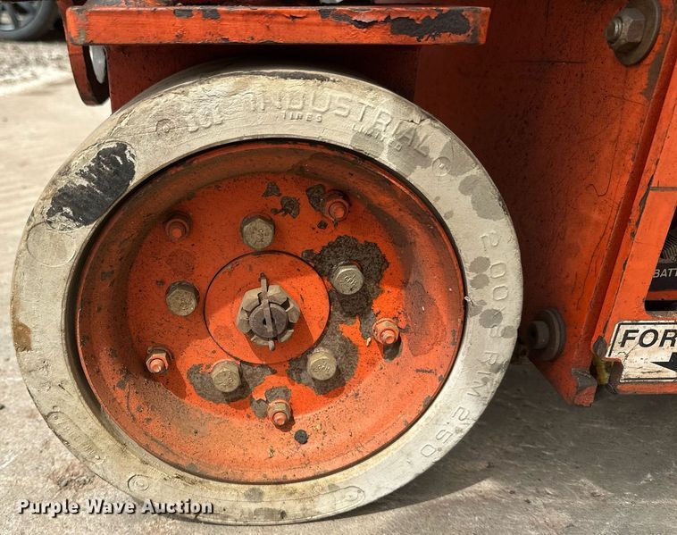 image for item EB2579 2007 Snorkel S1930 scissor lift