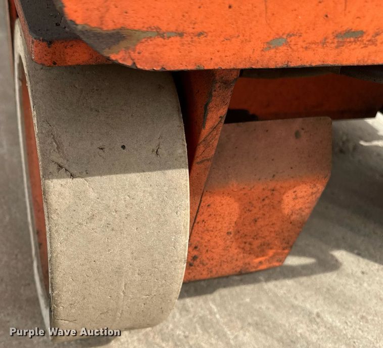 image for item EB2579 2007 Snorkel S1930 scissor lift