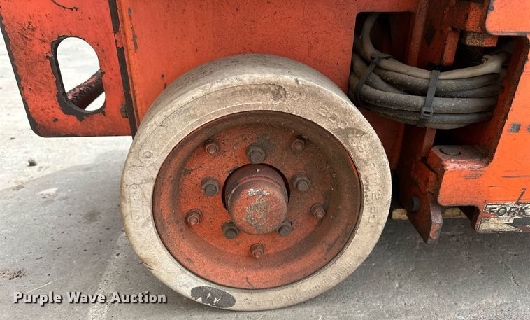 image for item EB2579 2007 Snorkel S1930 scissor lift