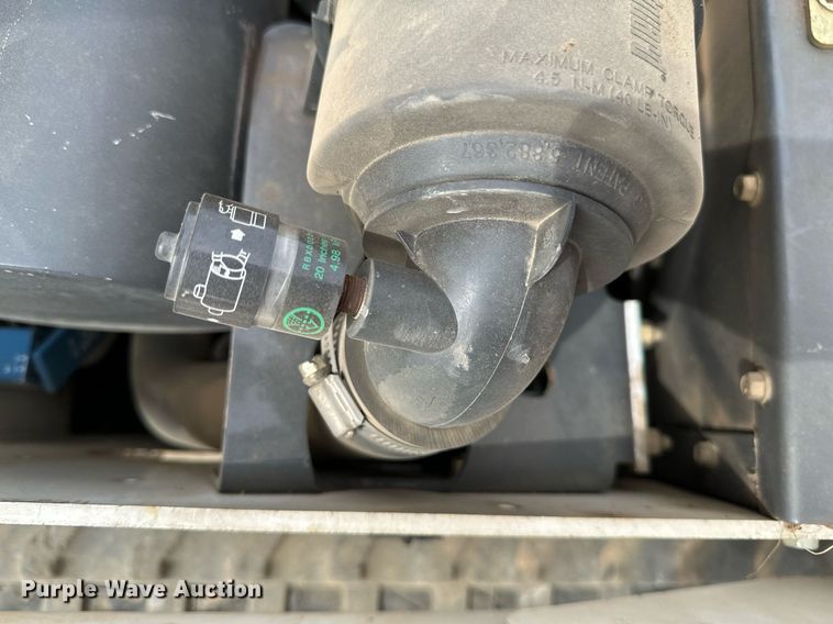 image for item EB2580 2014 Bobcat MT55 compact utility loader