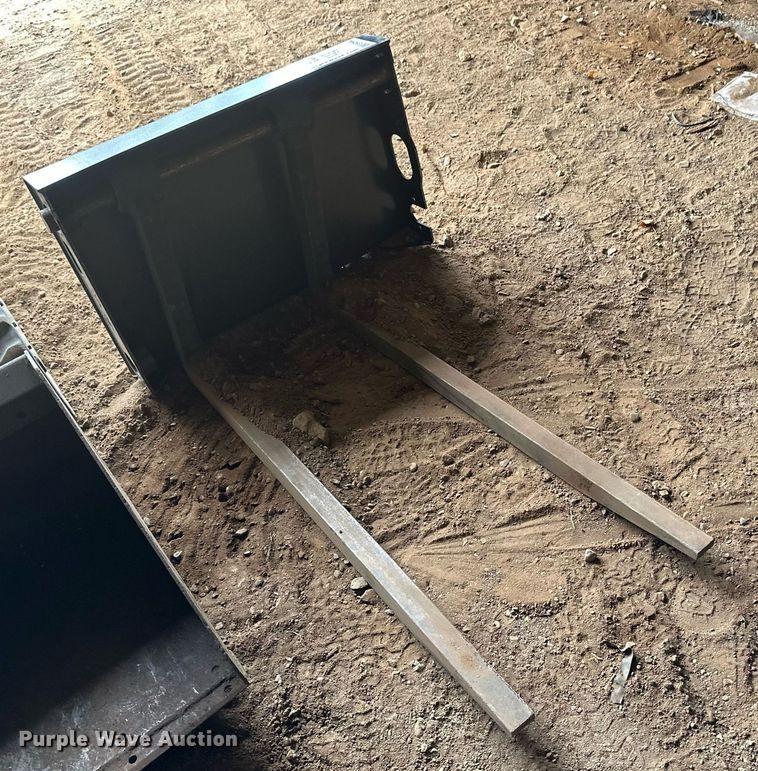 image for item EB2582 48