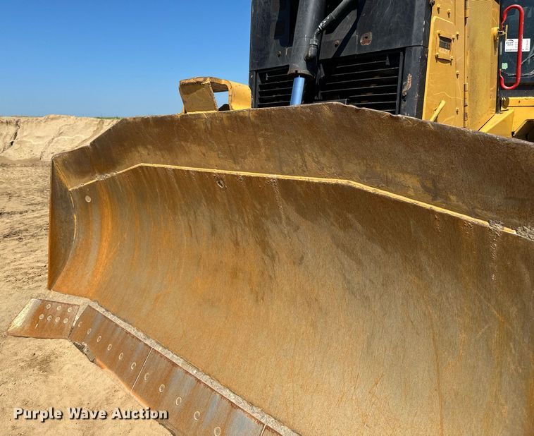 image for item EB2587 2016 Caterpillar D7E dozer