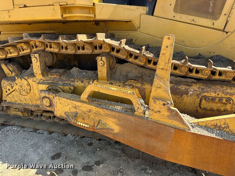 image for item EB2587 2016 Caterpillar D7E dozer