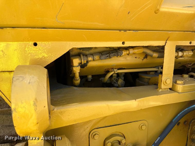 image for item EB2587 2016 Caterpillar D7E dozer