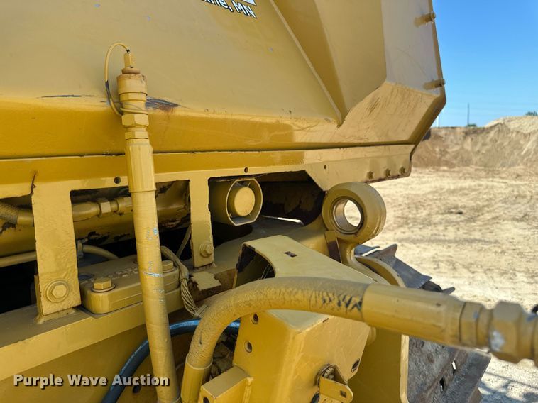 image for item EB2587 2016 Caterpillar D7E dozer
