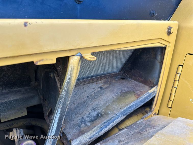 image for item EB2587 2016 Caterpillar D7E dozer