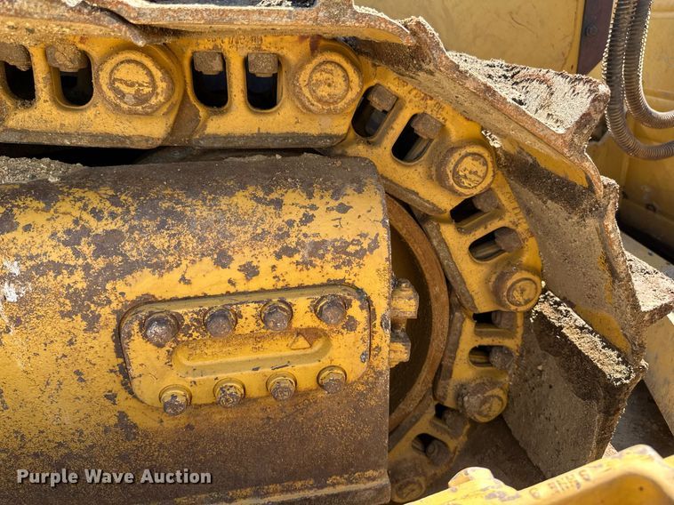 image for item EB2587 2016 Caterpillar D7E dozer