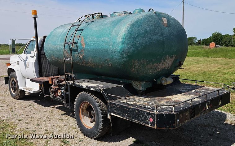 image for item EB8064 1979 Chevrolet C70 tank truck