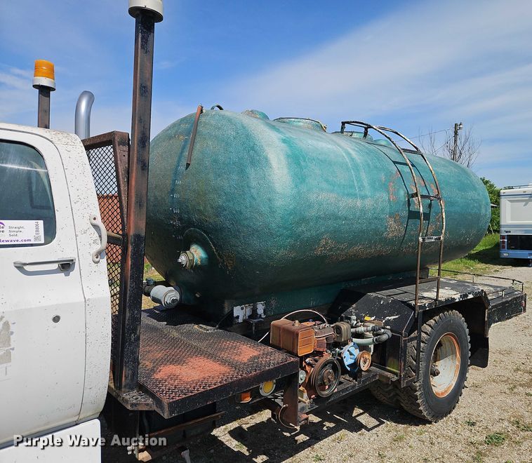 image for item EB8064 1979 Chevrolet C70 tank truck