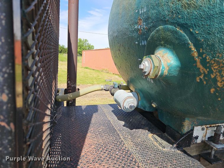 image for item EB8064 1979 Chevrolet C70 tank truck