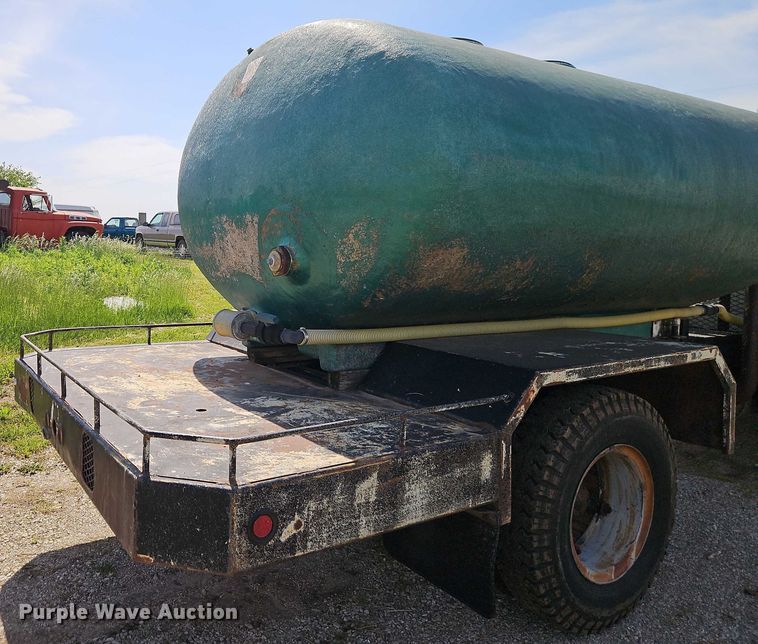 image for item EB8064 1979 Chevrolet C70 tank truck