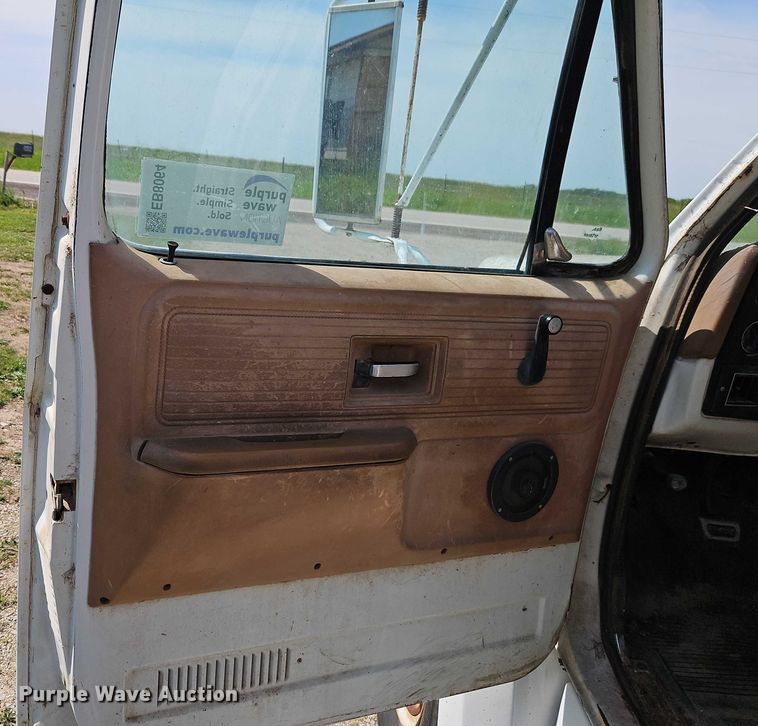 image for item EB8064 1979 Chevrolet C70 tank truck