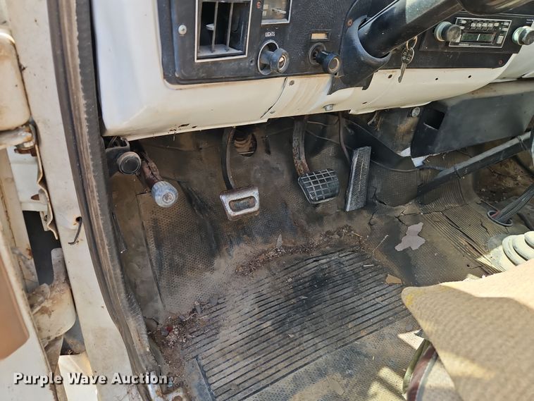 image for item EB8064 1979 Chevrolet C70 tank truck