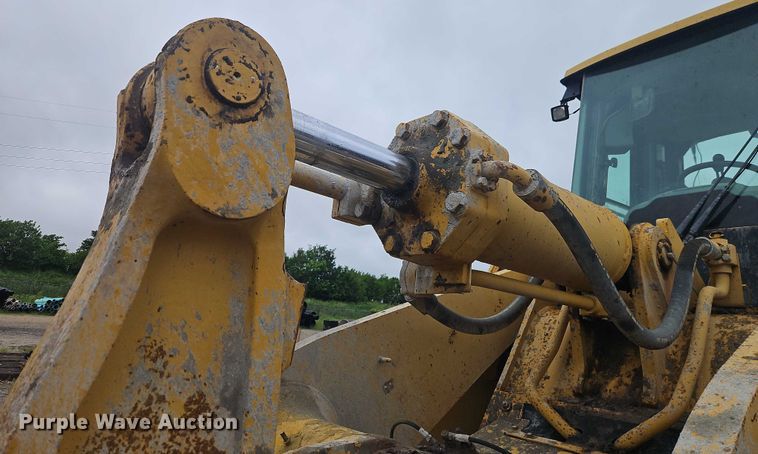 image for item EB8076 2005 Caterpillar 972G wheel loader