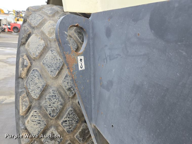 image for item EC0921 2004 Ingersoll Rand SD-122DX TF single drum vibratory roller