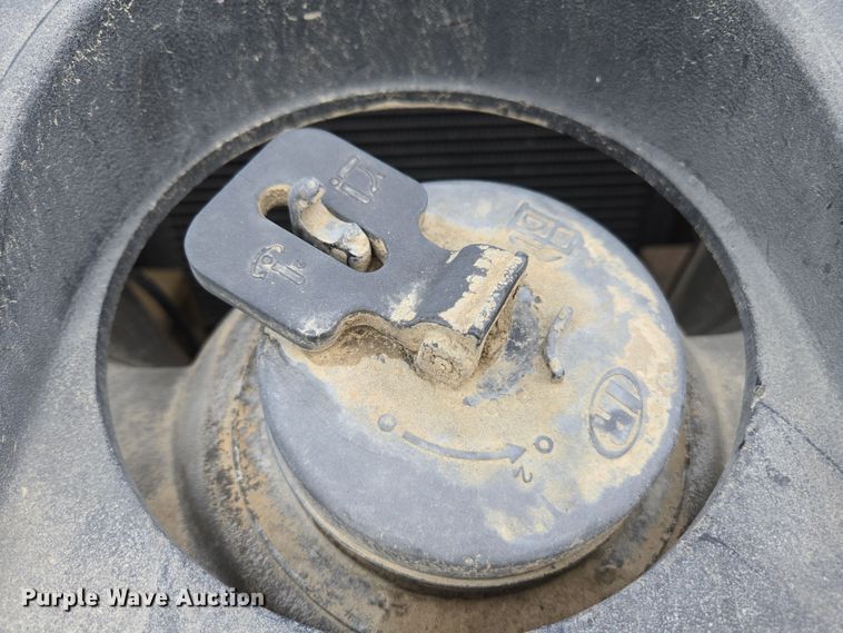 image for item EC0921 2004 Ingersoll Rand SD-122DX TF single drum vibratory roller