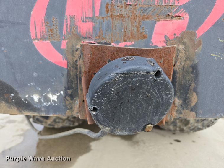 image for item EC0921 2004 Ingersoll Rand SD-122DX TF single drum vibratory roller