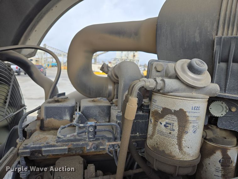 image for item EC0921 2004 Ingersoll Rand SD-122DX TF single drum vibratory roller