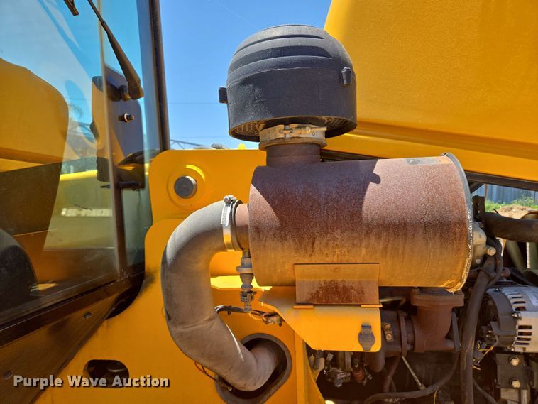 image for item EC1028 1999 JCB 526 telehandler