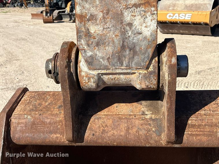 image for item EC1392 2019 Case CX250D excavator