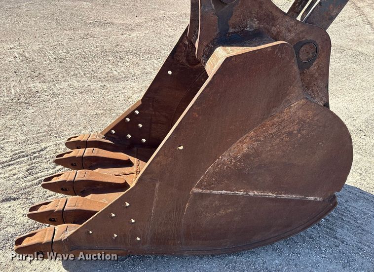 image for item EC1392 2019 Case CX250D excavator