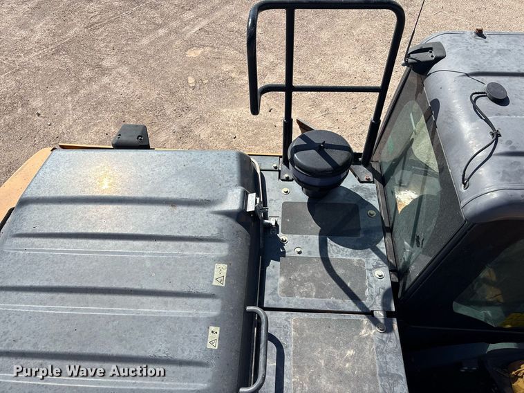 image for item EC1392 2019 Case CX250D excavator