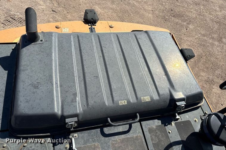 image for item EC1392 2019 Case CX250D excavator