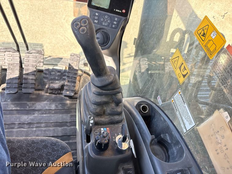 image for item EC1392 2019 Case CX250D excavator