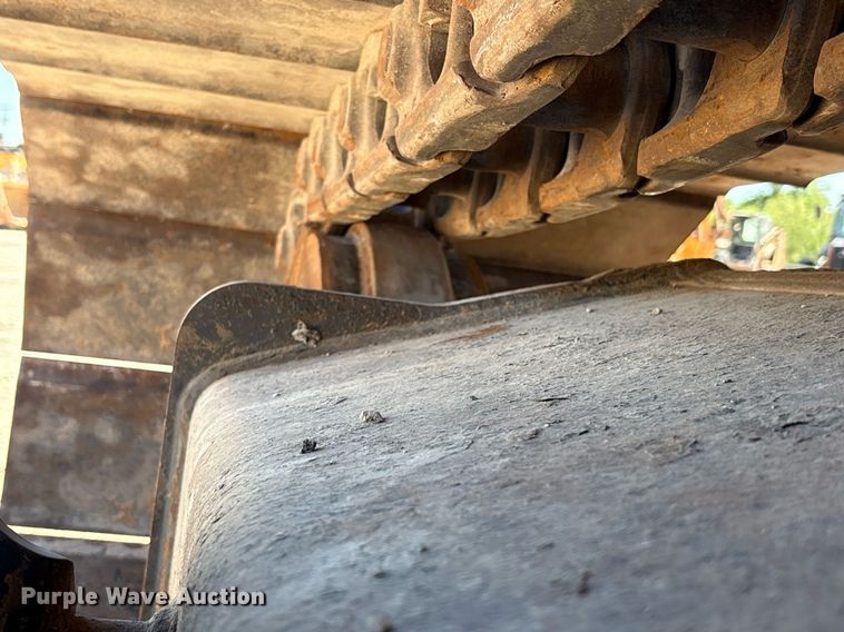 image for item EC1392 2019 Case CX250D excavator